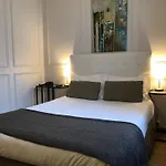 Dauphin 3* Puteaux