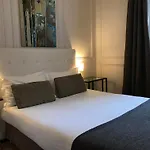 Dauphin Hotell Puteaux