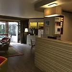 Hotell Dauphin 3*