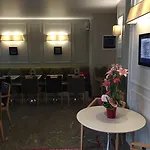 Dauphin Hotell 3*