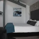 Dauphin Hotell 3*