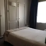 Hotell Dauphin 3*